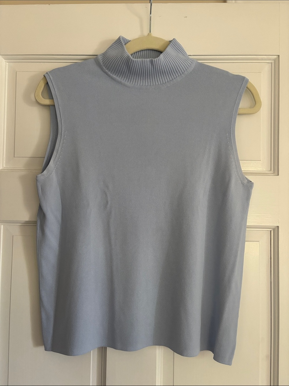 Dress Barn Light Blue Sleeveless Mock Neck Ribbed Tank